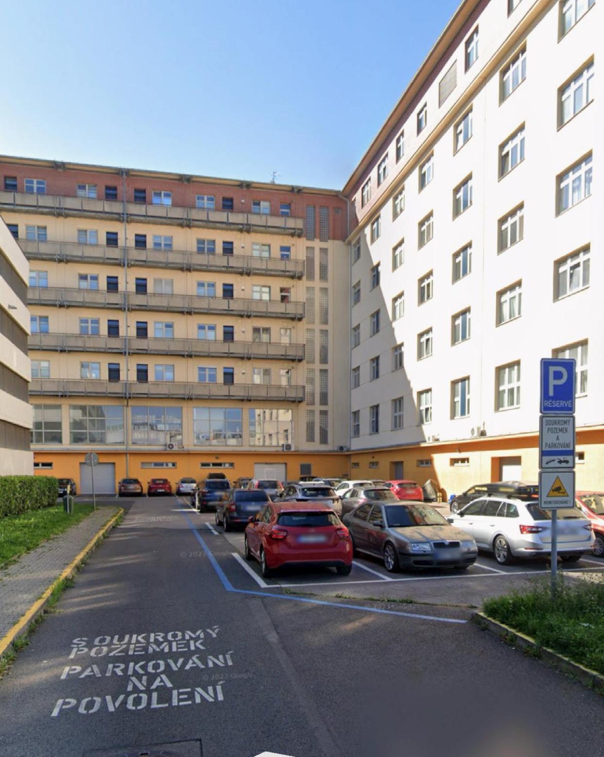 Apartment Ceskomoravska - O2 Arena Прага Экстерьер фото